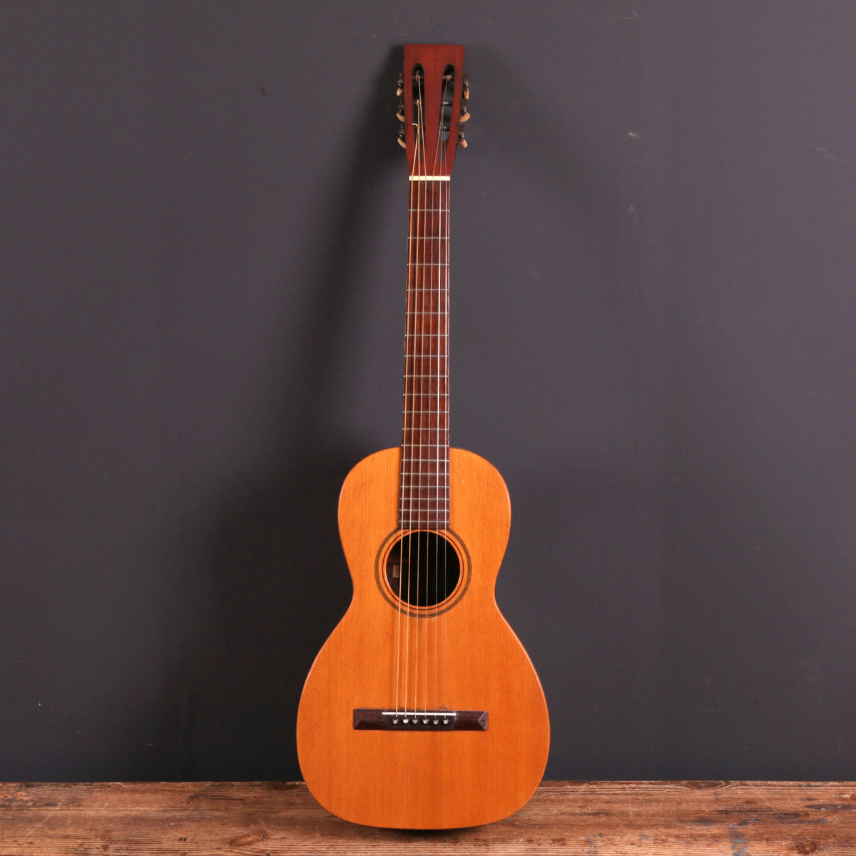 Martin discount parlour guitar