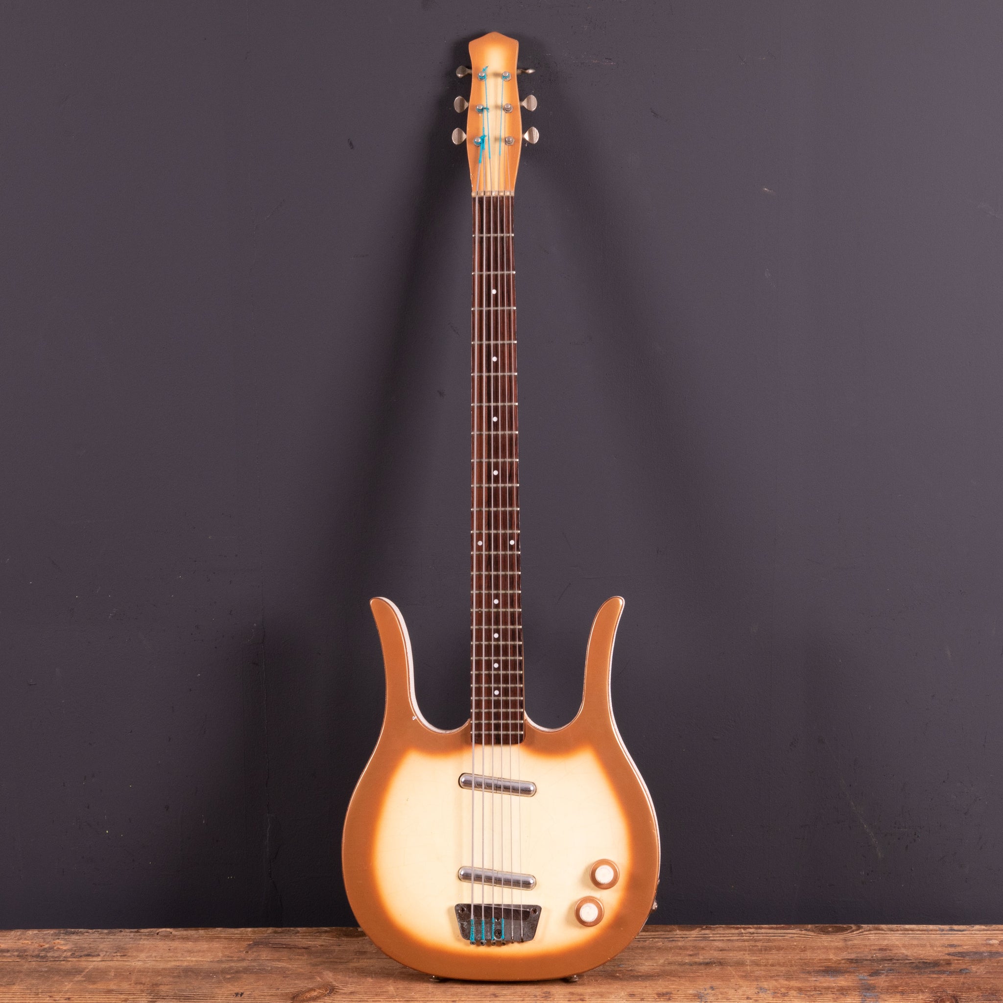 ダンエレクトロ 【ロングホーンベース】 Danelectro LONGHORN BASS