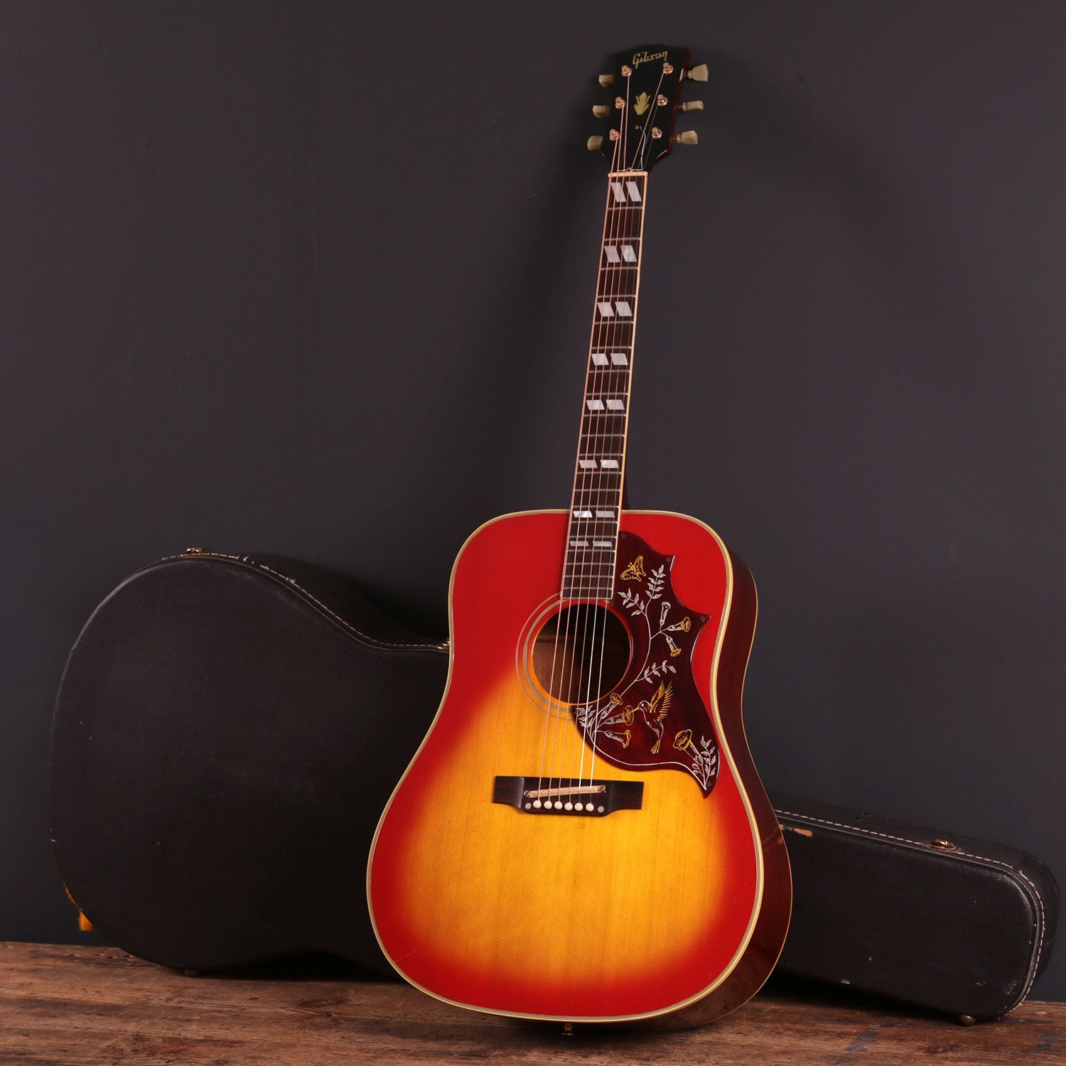 1968 Gibson Hummingbird, Sunburst – Vintage 'n' Rare Guitars